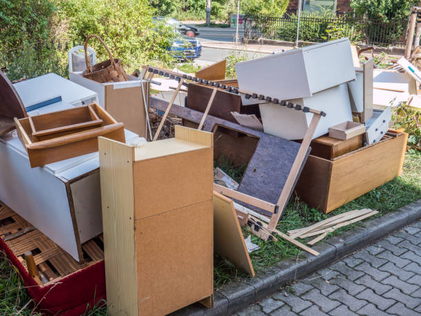 Retail Junk Removal in Englewood, FL